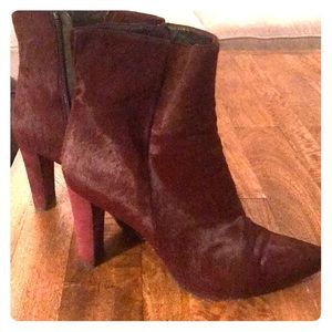 Stuart weitzman maroon boots